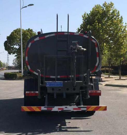 11立方东风D9喷洒车_公路环卫洒水车_CLW5160GSSYT6型洒水车